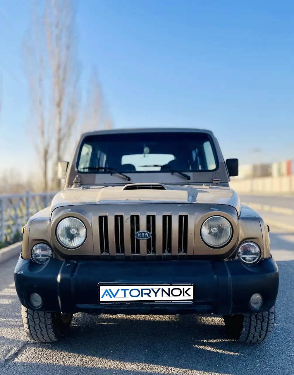 Kia Retona, 2002