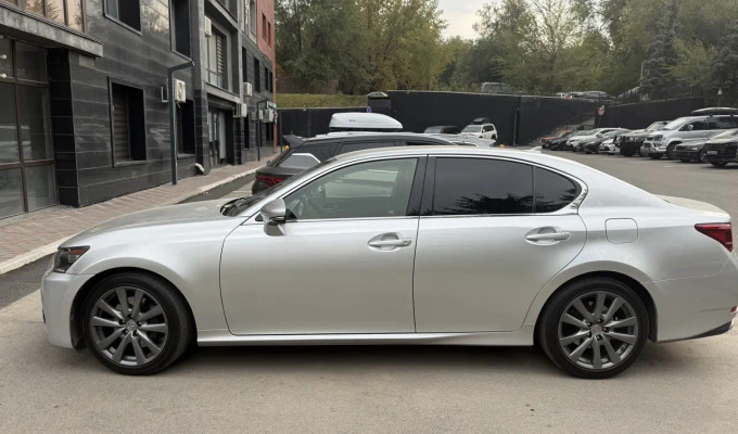 Lexus GS 2012 года