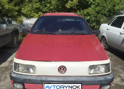 Volkswagen Passat 1990 года