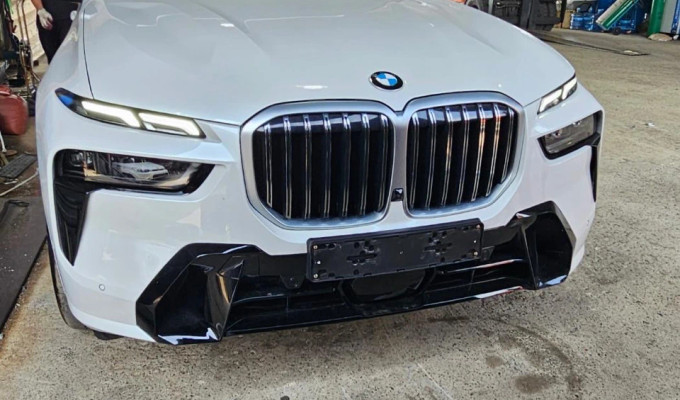 BMW X7 2023 года
