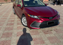 Toyota Camry 2022 года
