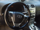 Toyota Avensis 2012 года