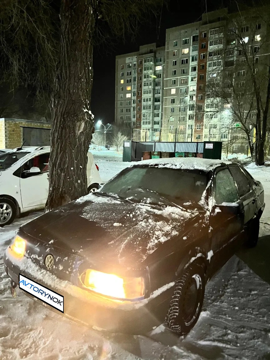 Volkswagen Passat, 1990