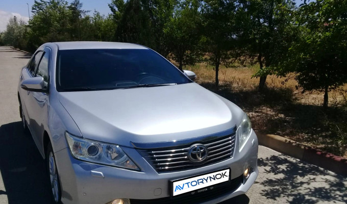 Toyota Camry 2012 года