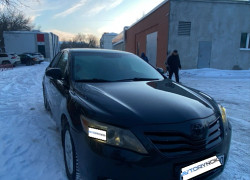 Toyota Camry 2010 года