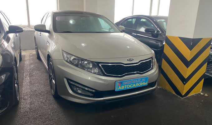 Kia K5 2011 года