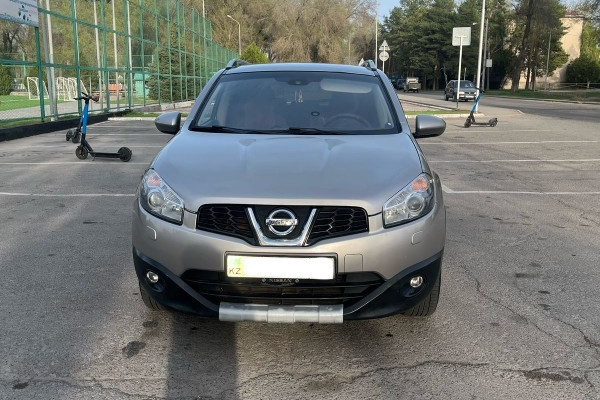 Nissan Qashqai 2011 года