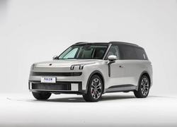 Lynk & Co 900 2025 года