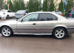 BMW 7 серия 1994 года