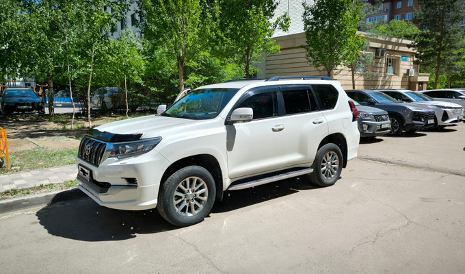 Toyota Land Cruiser Prado 2019 года