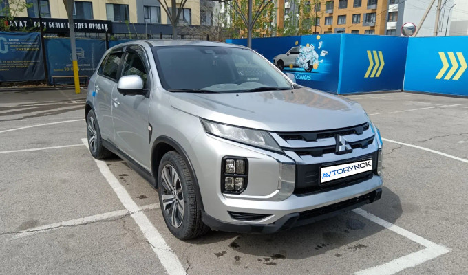Mitsubishi ASX 2021 года