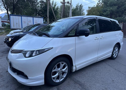 Toyota Estima 2006 года