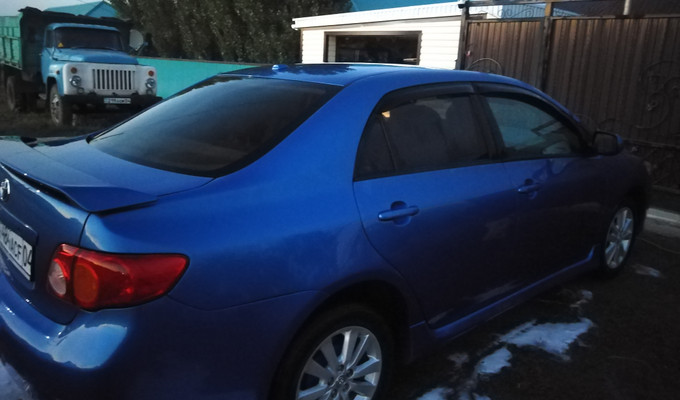 Toyota Corolla 2010 года