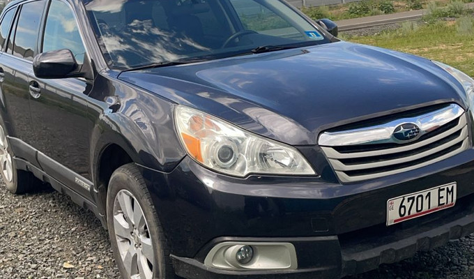 Subaru Outback 2012 года