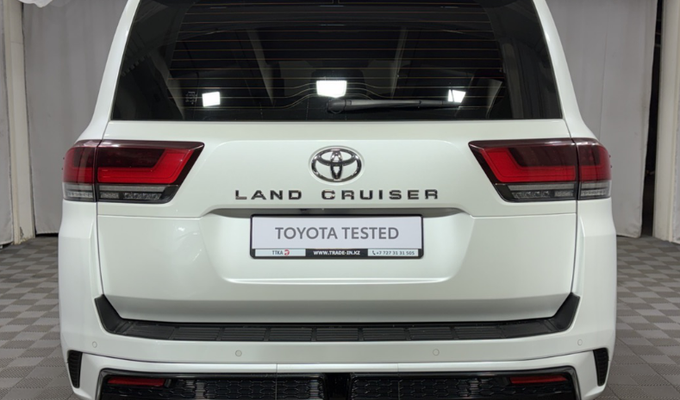 Toyota Land Cruiser 2022 года