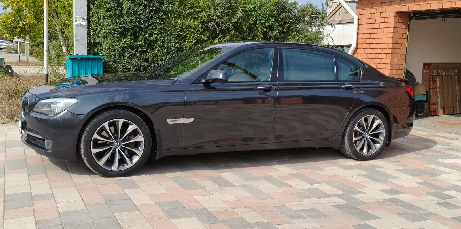 BMW 7 Series, 2009