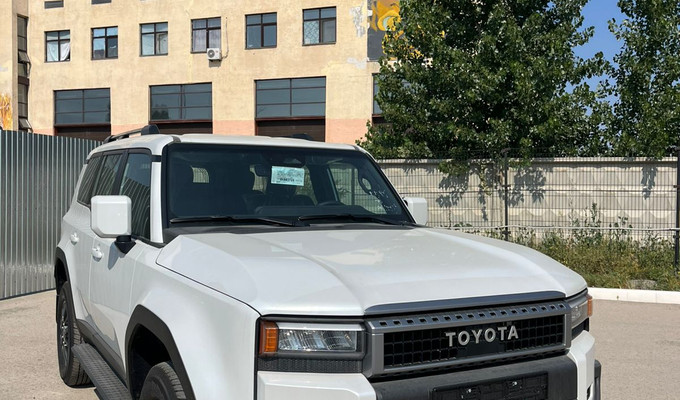 Toyota Land Cruiser Prado 2025 года