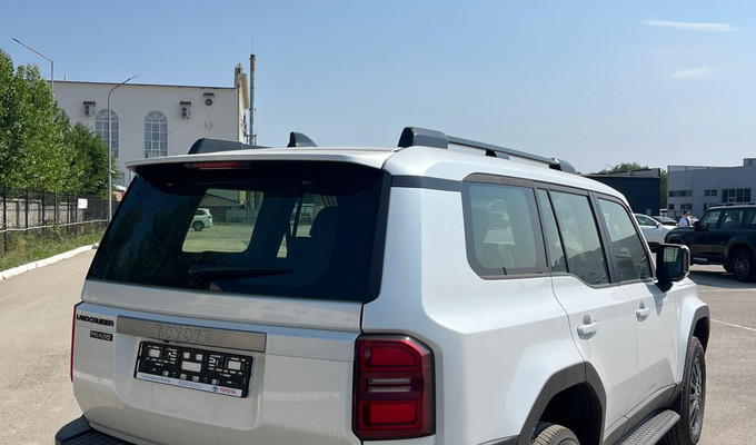 Toyota Land Cruiser Prado 2025 года