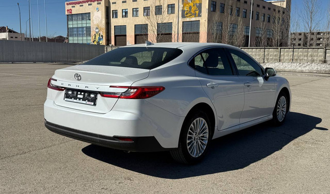 Toyota Camry 2026 года