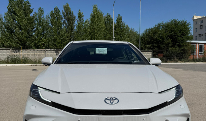 Toyota Camry 2026 года