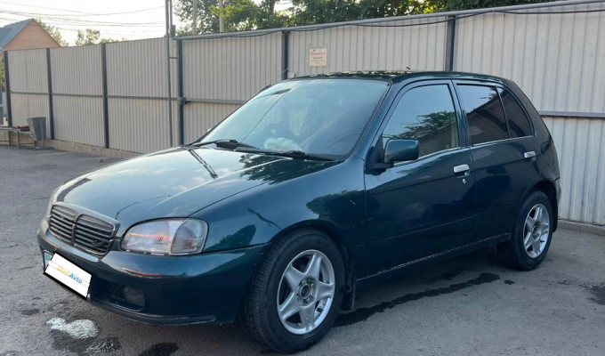 Toyota Starlet 1997 года