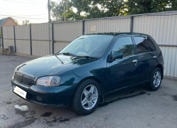 Toyota Starlet 1997 года