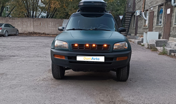 Toyota RAV4 1996 года