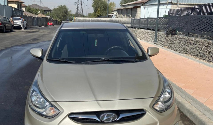 Hyundai Accent 2013 года