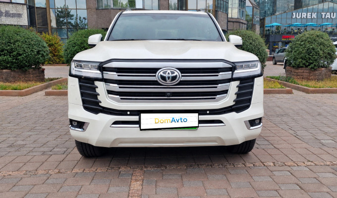 Toyota Land Cruiser 2023 года