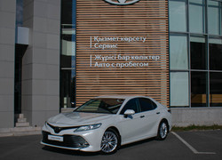 Toyota Camry 2021 года