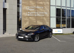 Lexus ES 2022 года