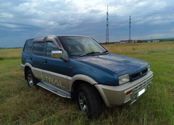 Nissan Mistral 1995 года
