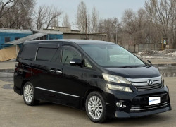 Toyota Vellfire 2012 года