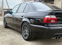 BMW 5 серия 2003 года