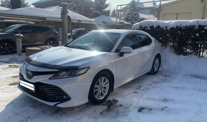Toyota Camry 2019 года