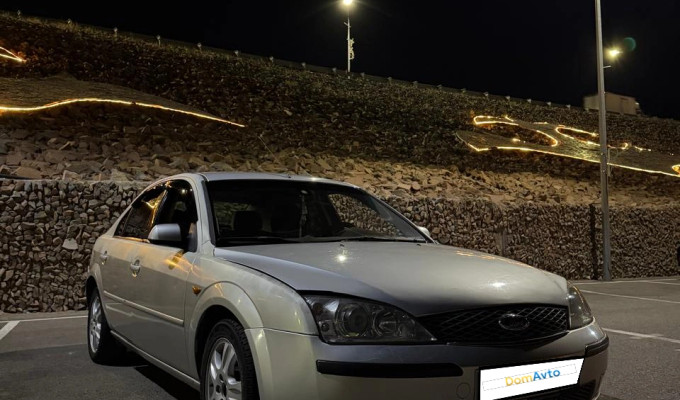 Ford Mondeo 2001 года