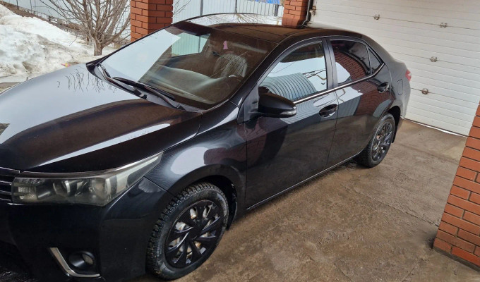 Toyota Corolla 2013 года
