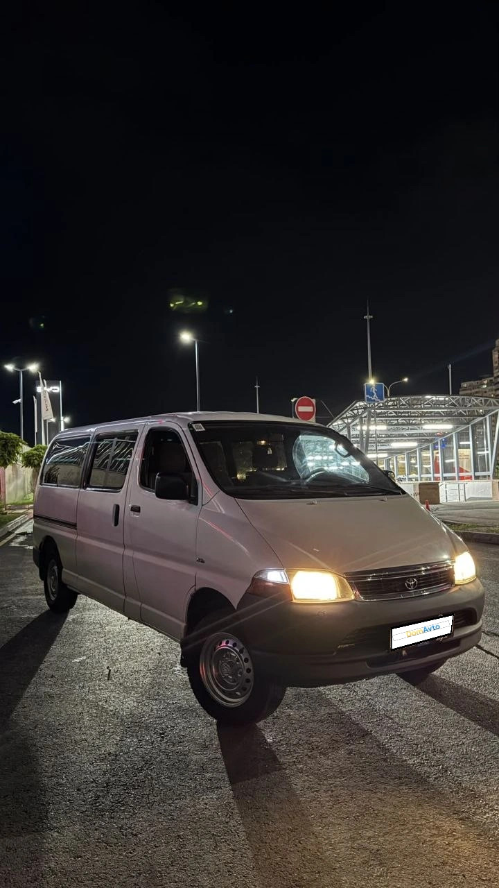 Toyota HiAce, 2003