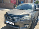 Toyota RAV4 2010 года
