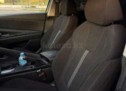 Hyundai Elantra 2023 года