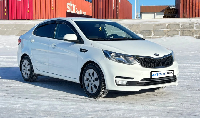 Kia Rio 2015 года