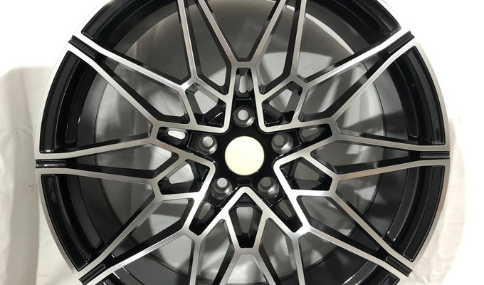  Разноширокие  R20   5x120 72,6 Black Machined Face