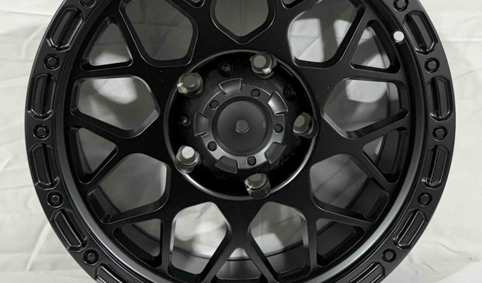  R17 8,5J 110 ET10 5x150 GLOSS BLACK