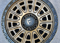 R17 9J 6x139,7 ET0 ЦО110 Matt Bronze + black Lip