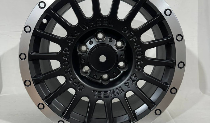  R17 8,5J ET0 110 6x139,7 MATTE BLACK MACHINED LIP