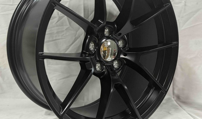 Разноширокие  R20   5x120 72,6 Satin Black