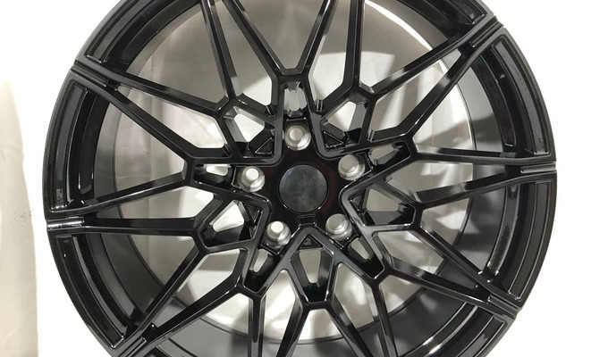  Разноширокие   R20   5x120 72,6 GLOSS BLACK