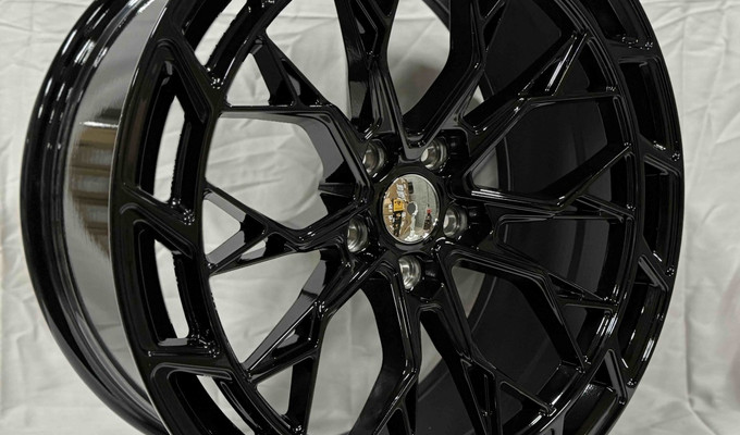 R20 9J ET30 5x112 66,6 Gloss Black