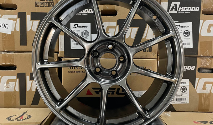 YF9017 R18 8,5J 5X100 ET40 73,1 Full Hyper Black