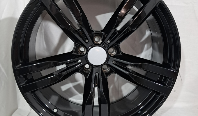 Разноширокие BMW R20 5x112 66,6 GLOSS BLACK